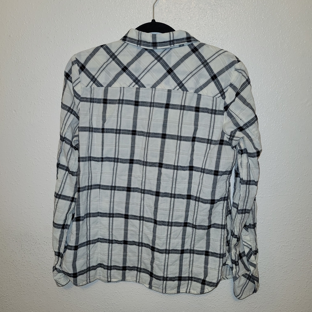 Tommy Hilfiger Womans Button Up White and Black Plaid Shirt Medium - Picture 5 of 5